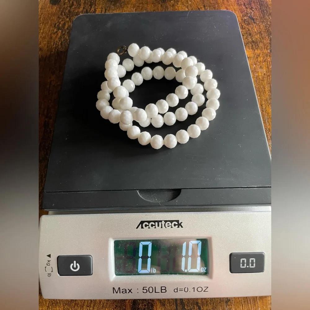 White Faceted Bead Vintage Beaded Necklace